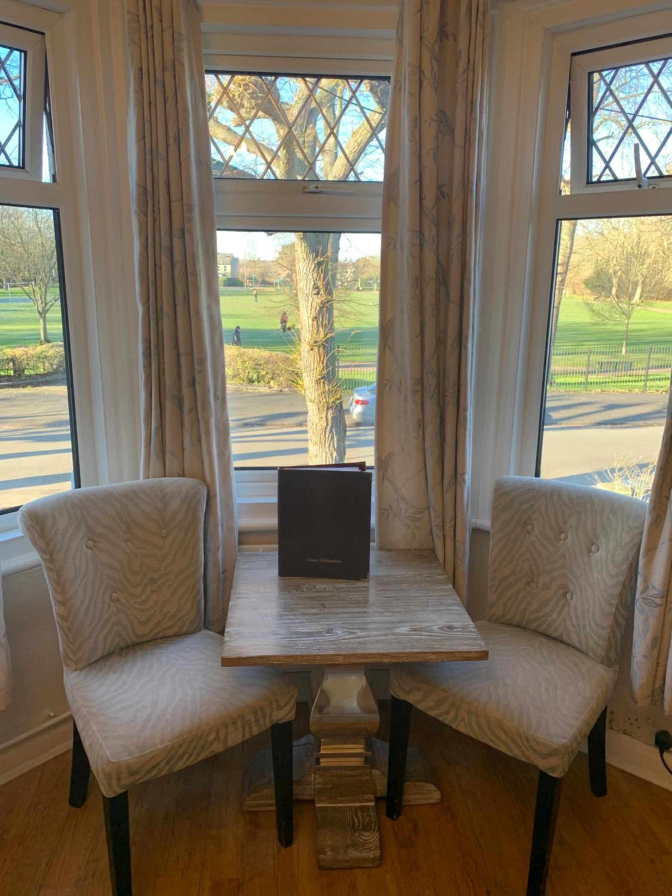 Hotel Parkview Guesthouse - Image 1