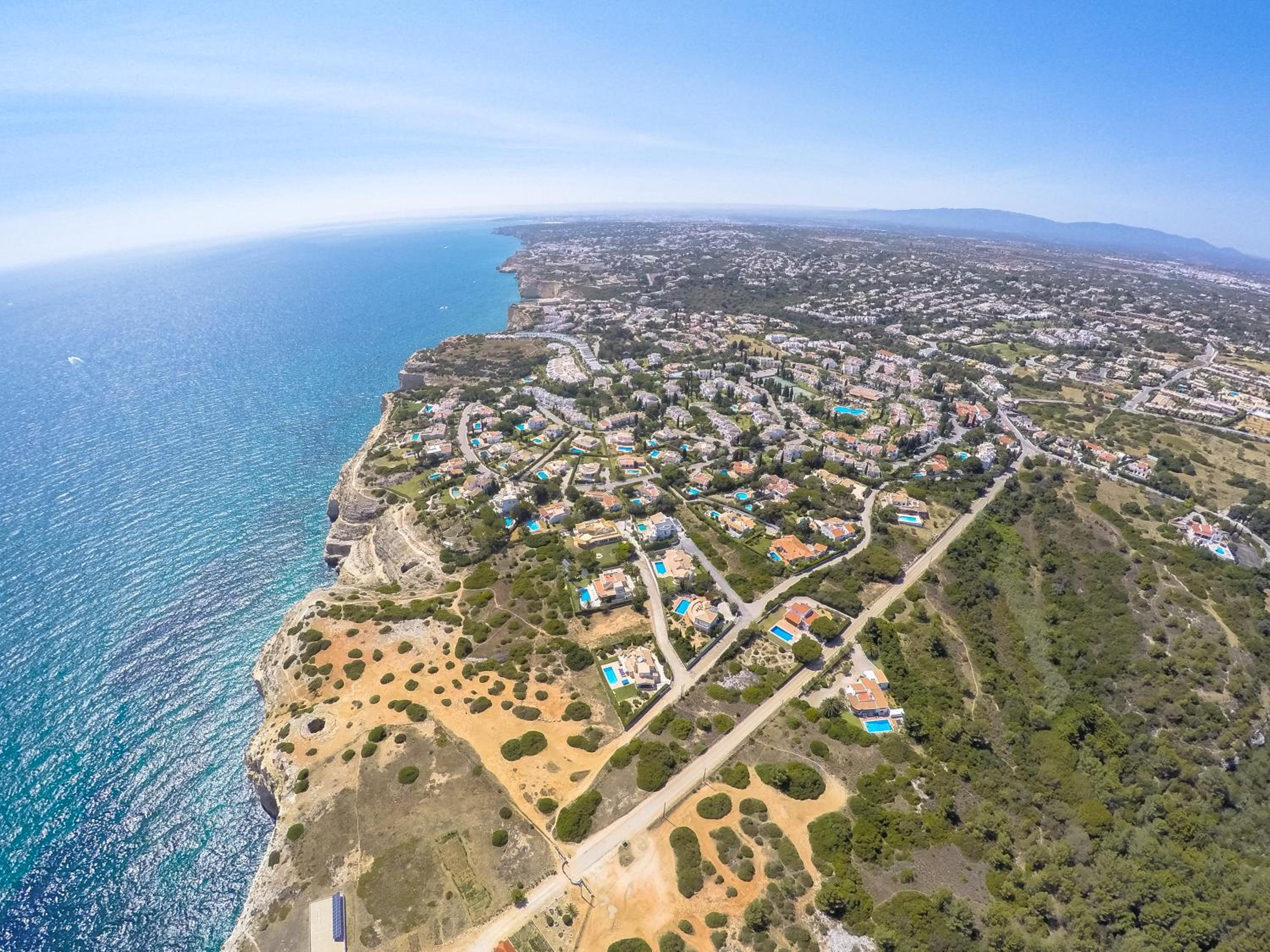 Carvoeiro Vacations - Rocha Brava Village Resort - Property Image 2