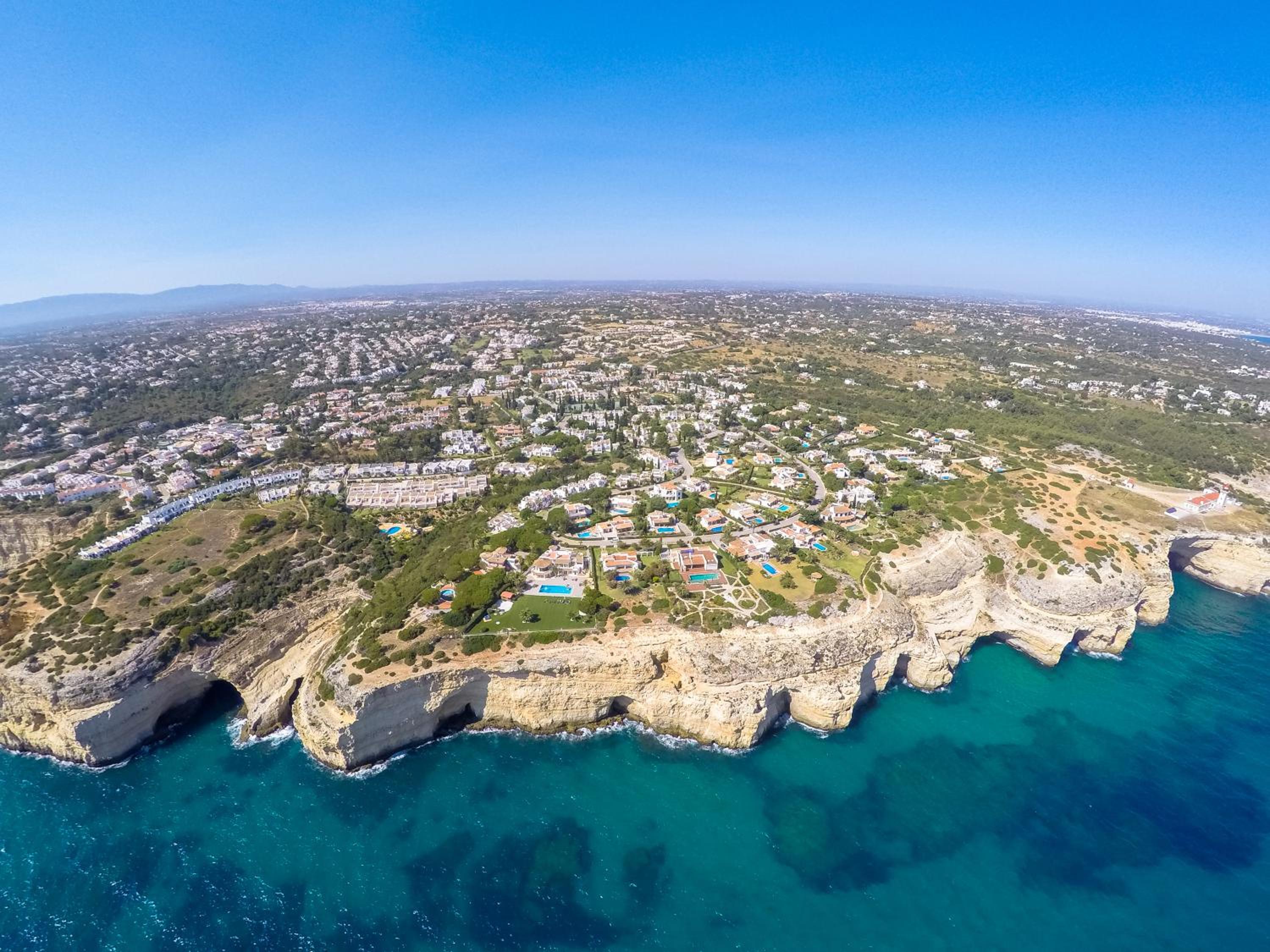 Carvoeiro Vacations - Rocha Brava Village Resort - Property Image 3