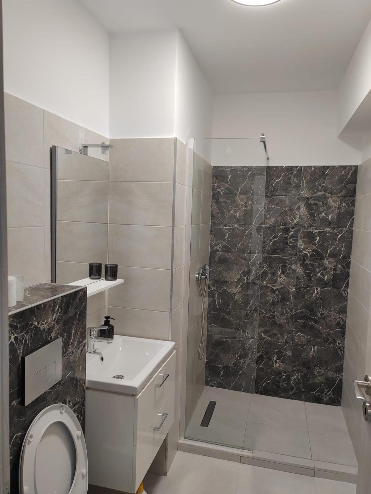 Regim hotelier/Bucuresti view 2