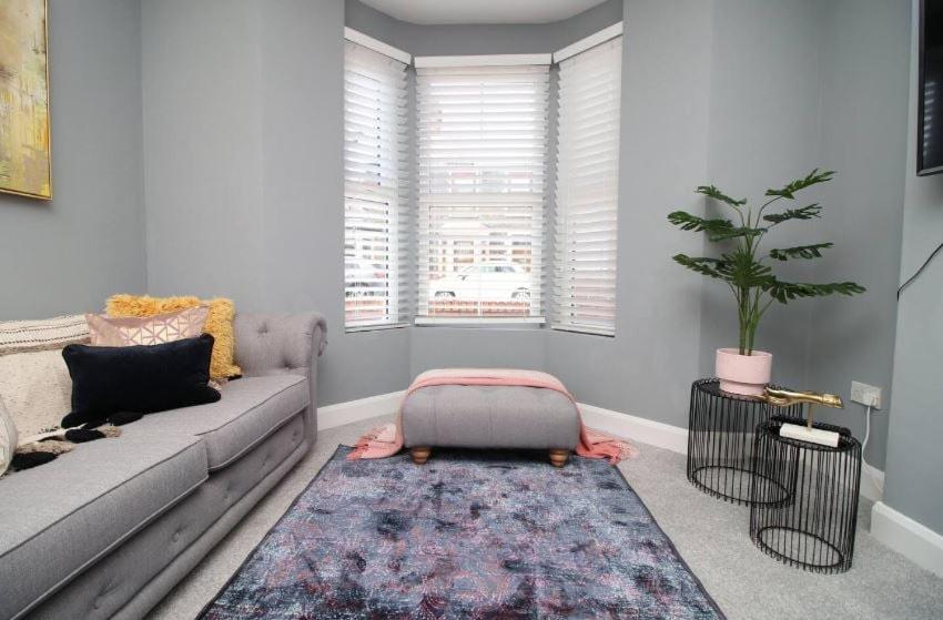 Wyndham Road 3BR lin Pontcanna view 2