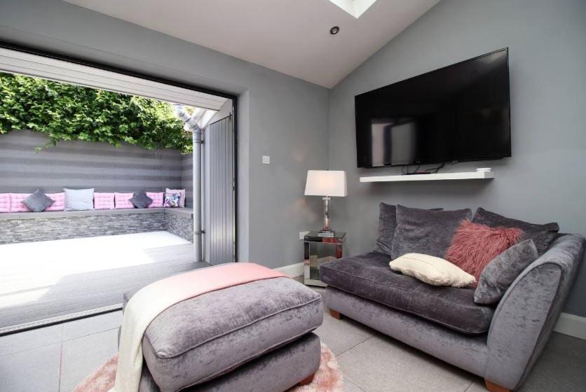 Wyndham Road 3BR lin Pontcanna view 5
