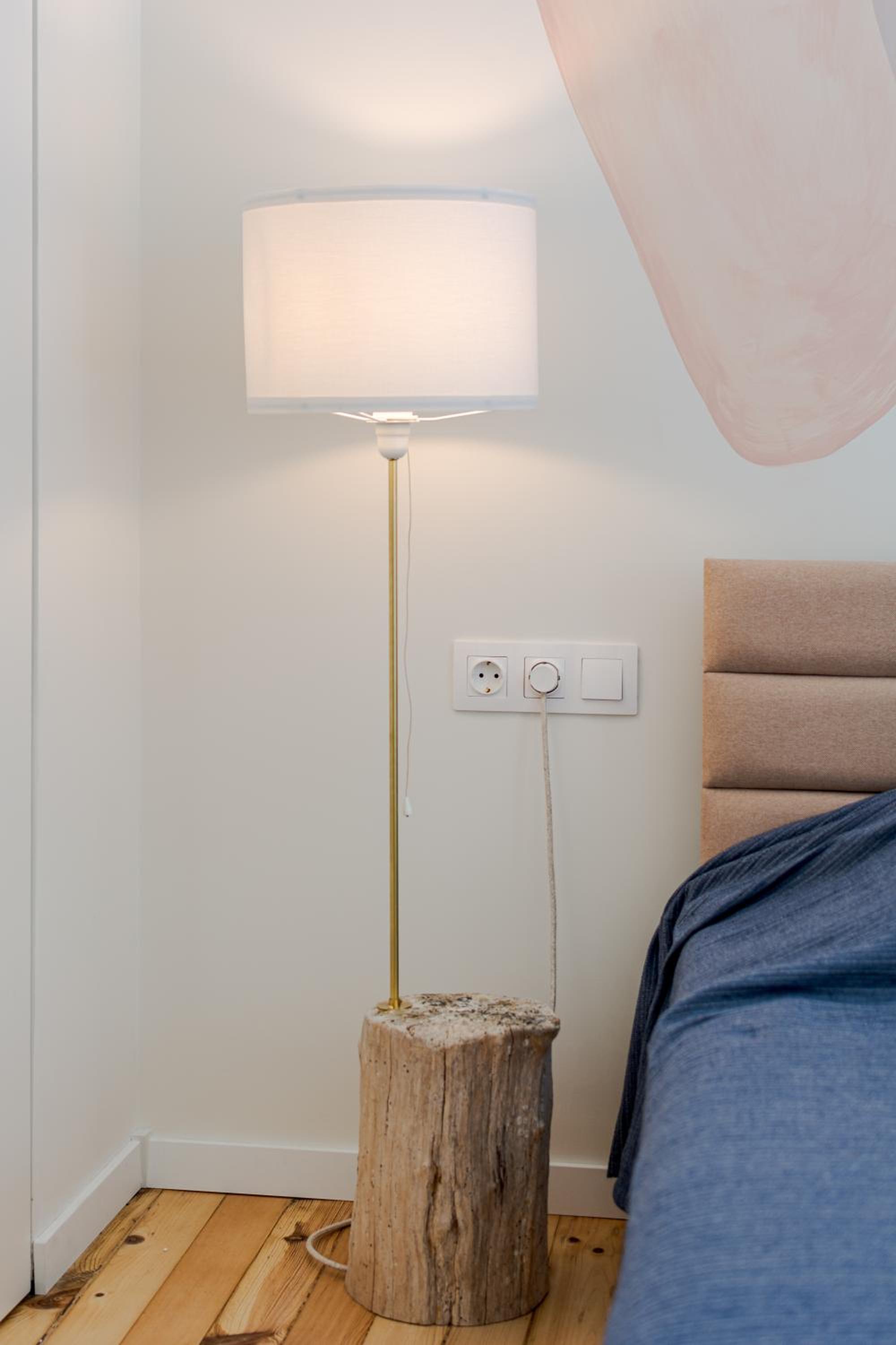 Little Perfection - Super King Size Bed - WiFi 200 Mbp