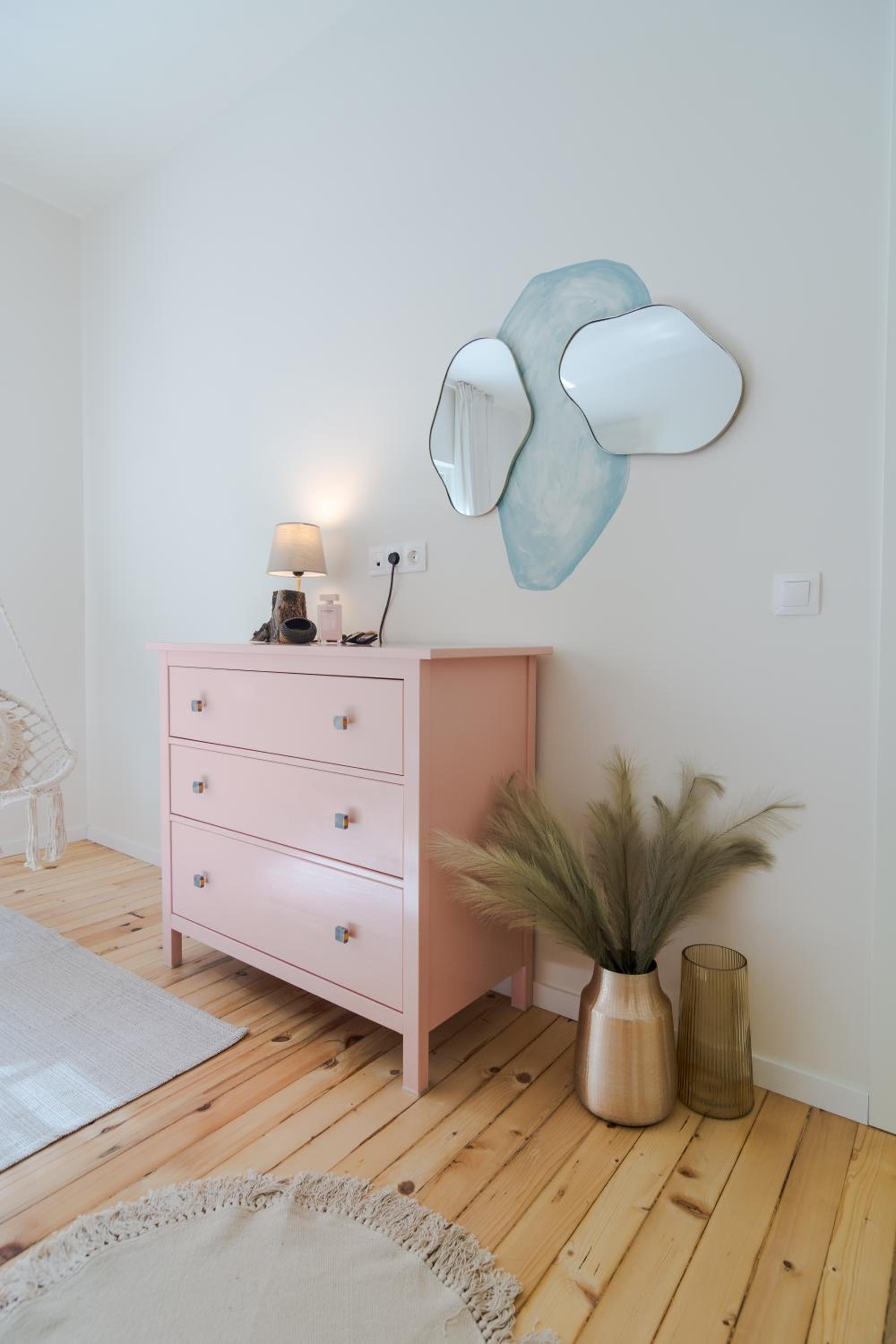 Little Perfection - Super King Size Bed - WiFi 200 Mbp