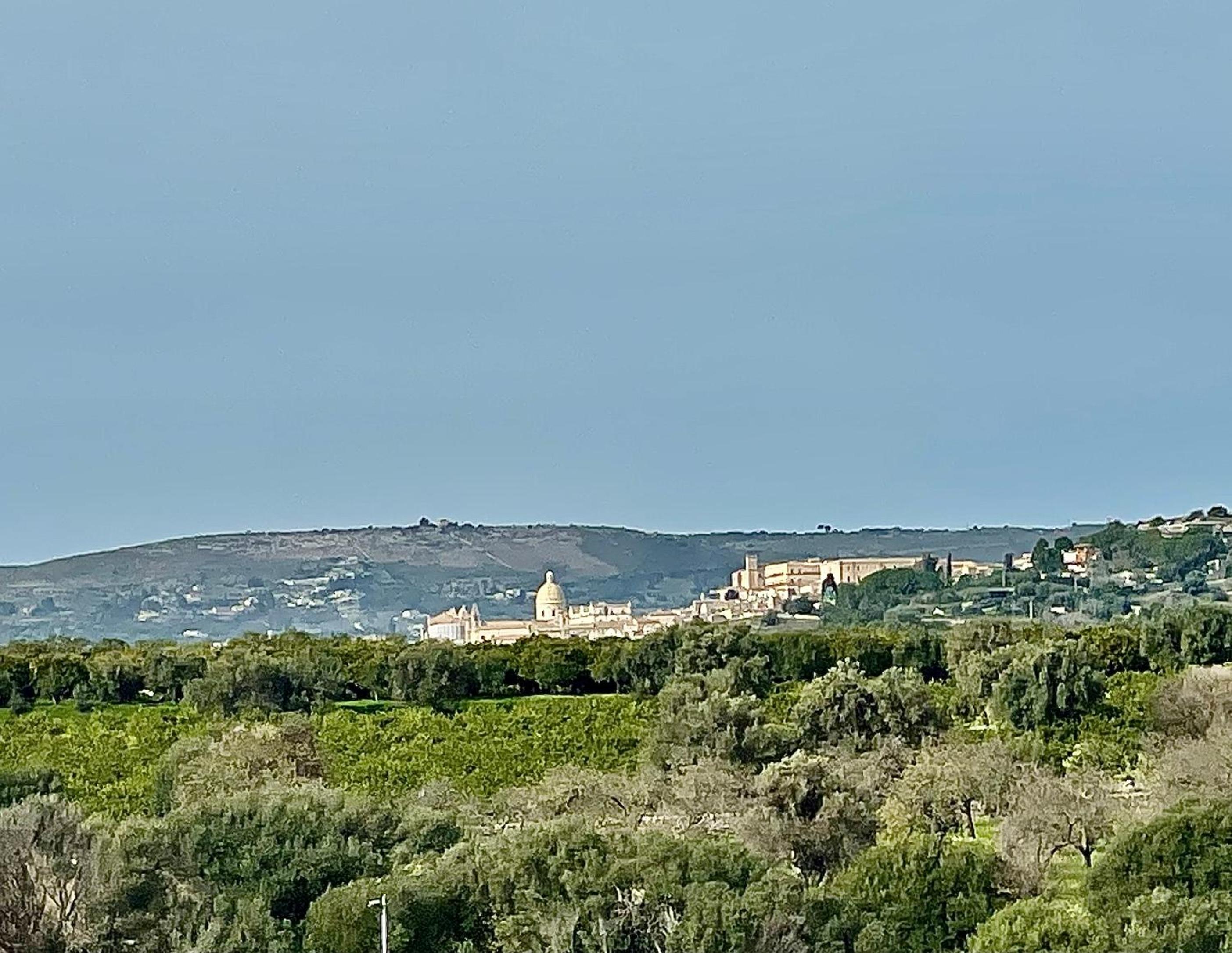 Tramonti di Noto view 2