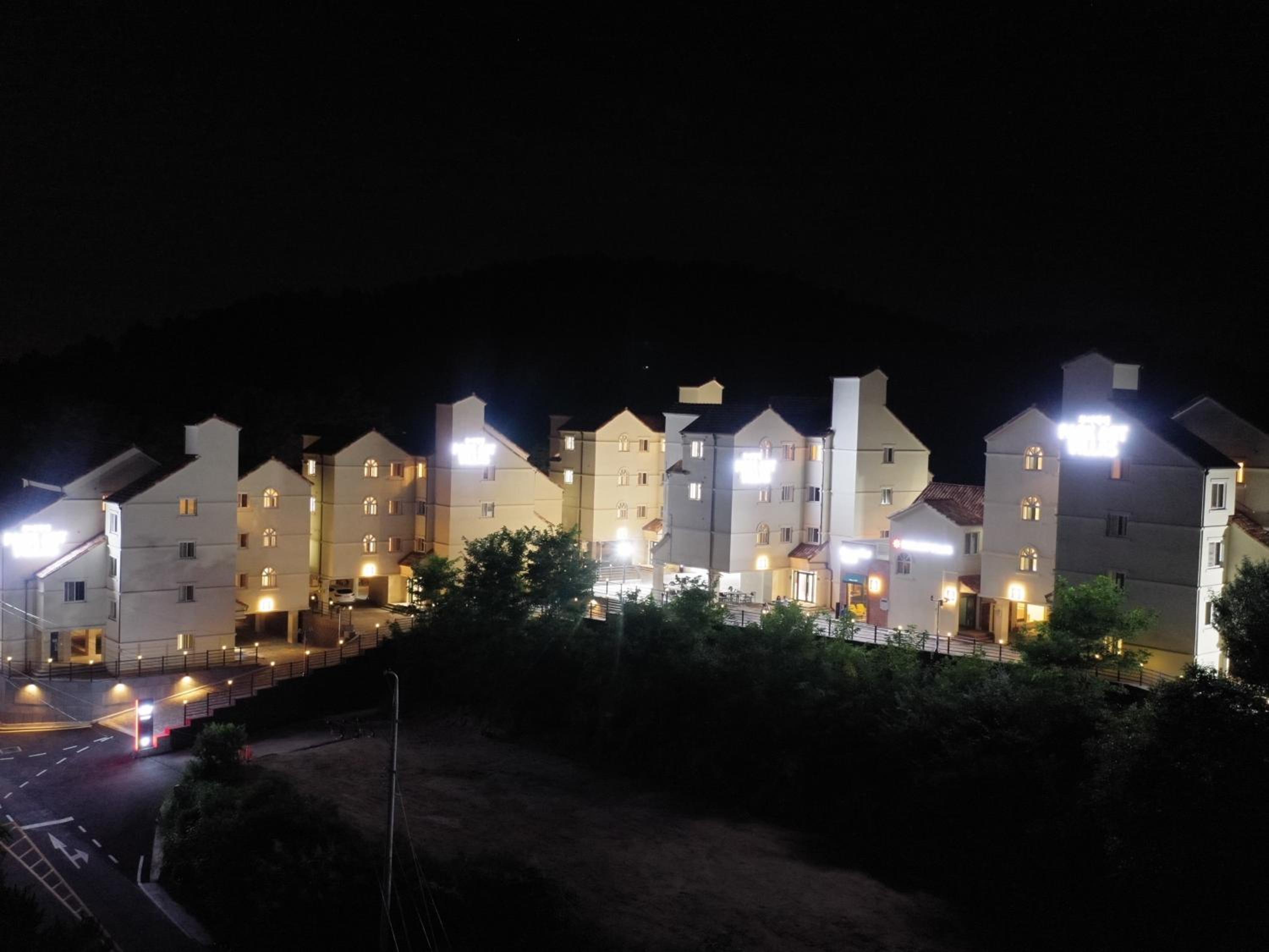 Park Art Villas view 5