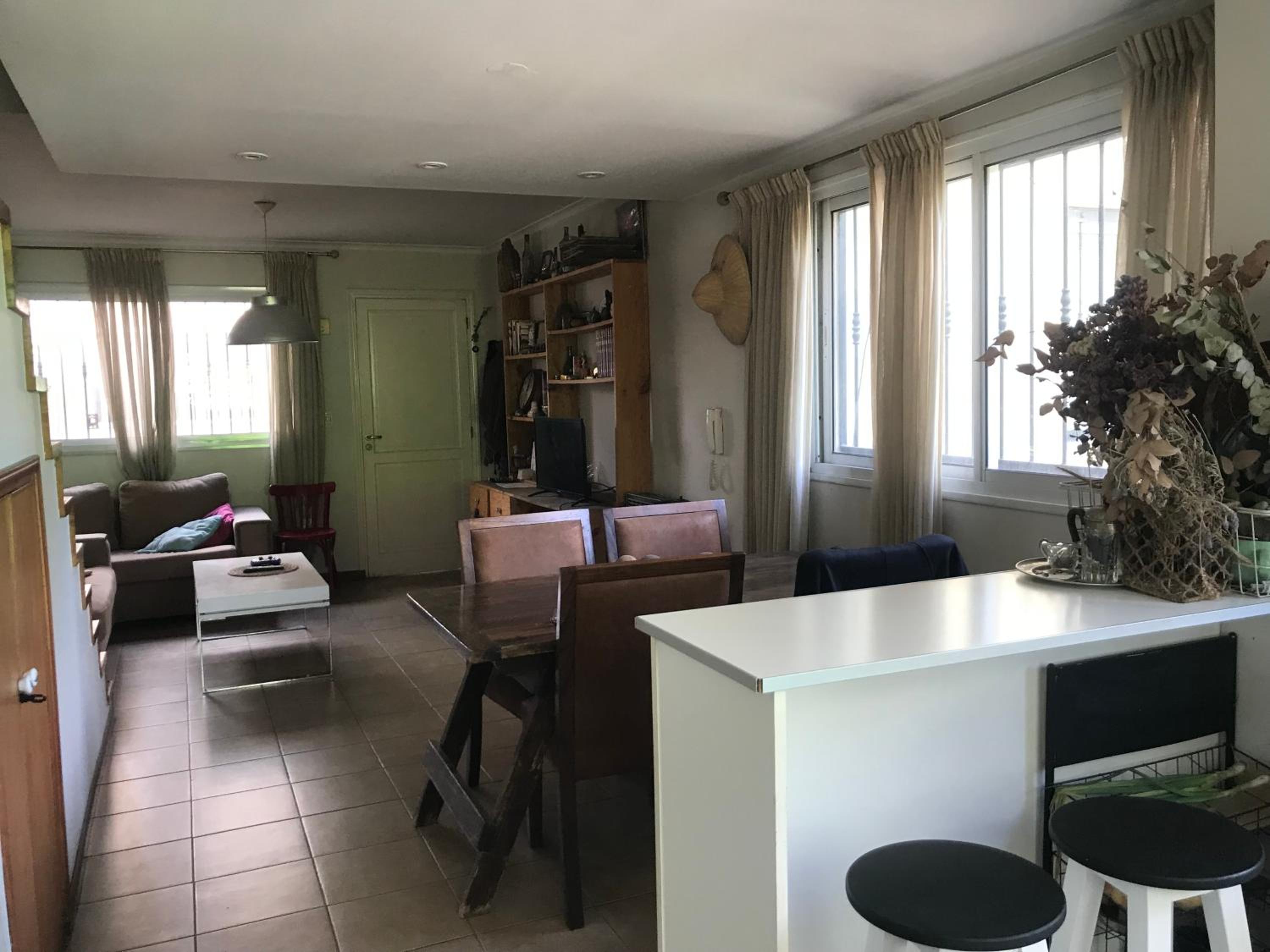 Duplex a metros del Parque Gral San Martín