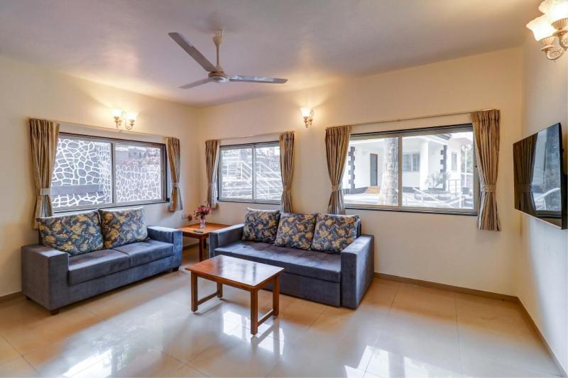 Esperanza Villas with Free Breakfast, Swimming Pool and Valley View