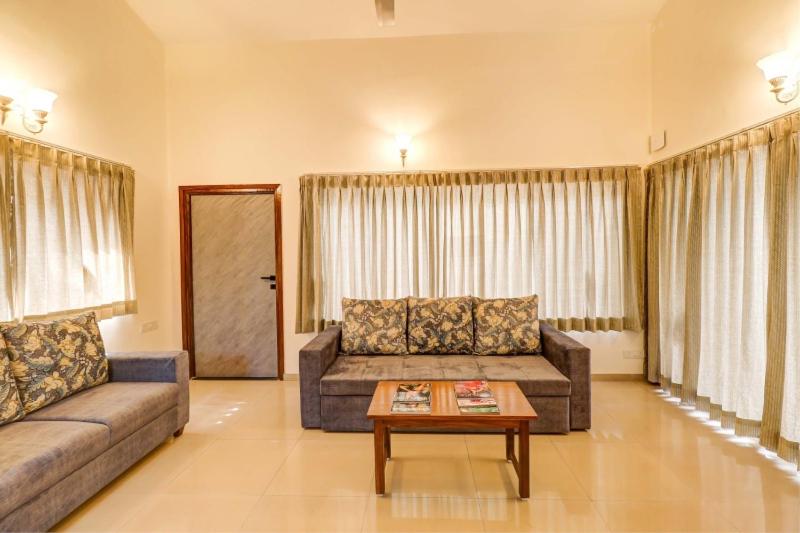 Esperanza Villas with Free Breakfast, Swimming Pool and Valley View