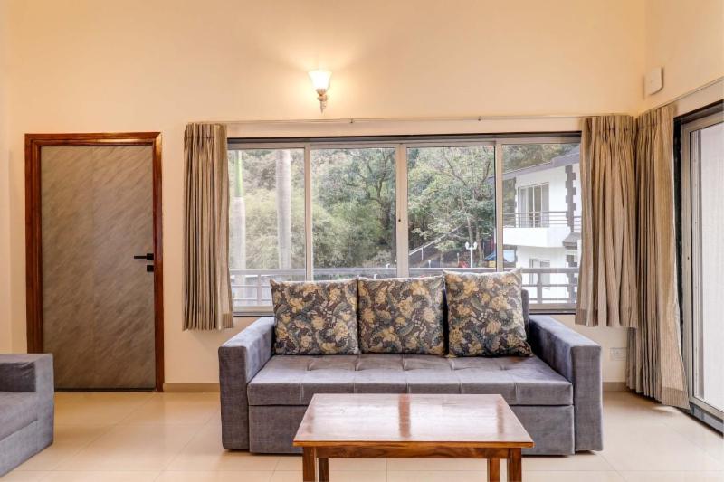 Esperanza Villas with Free Breakfast, Swimming Pool and Valley View