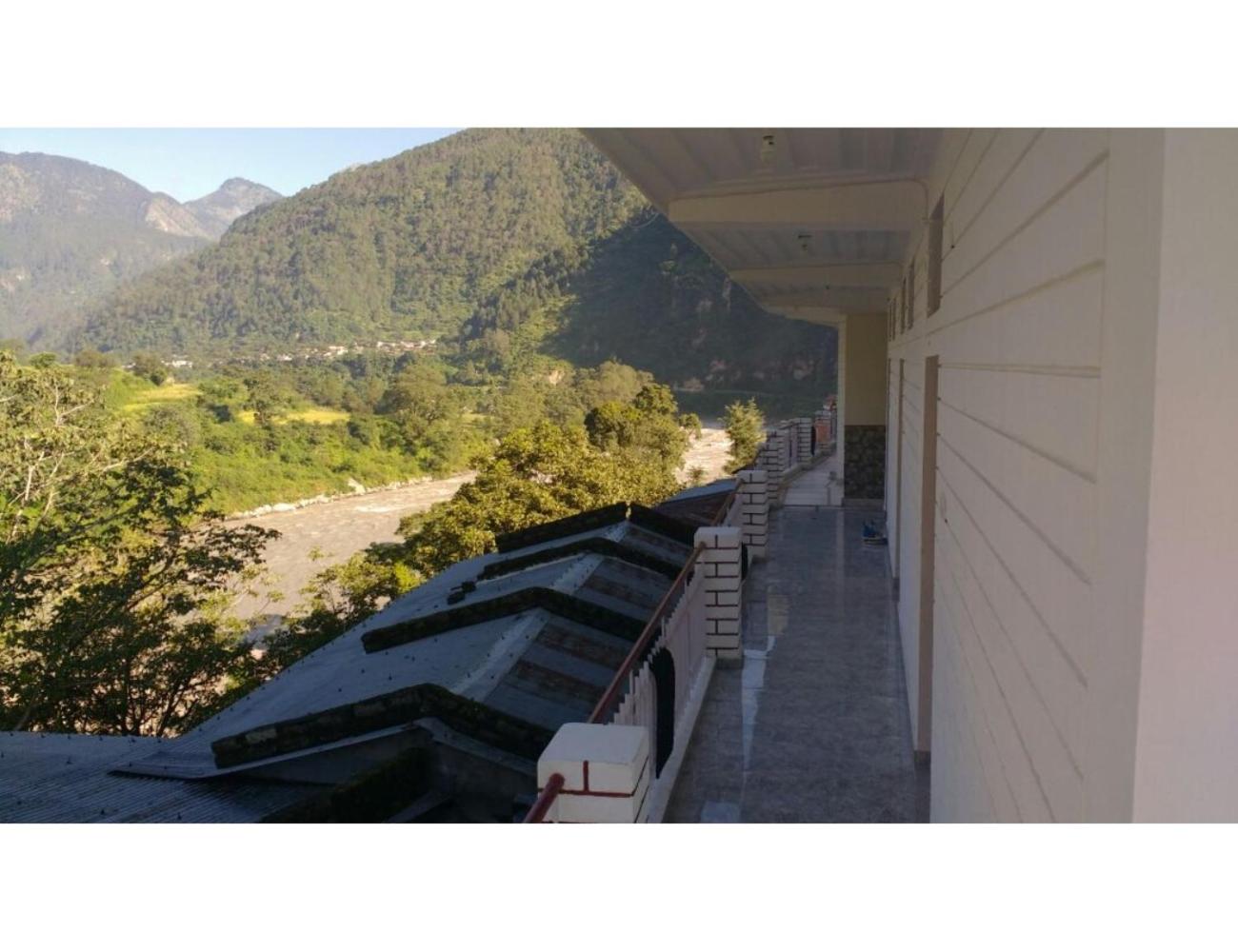 Hotel Gangaputra, Gangotri view 2
