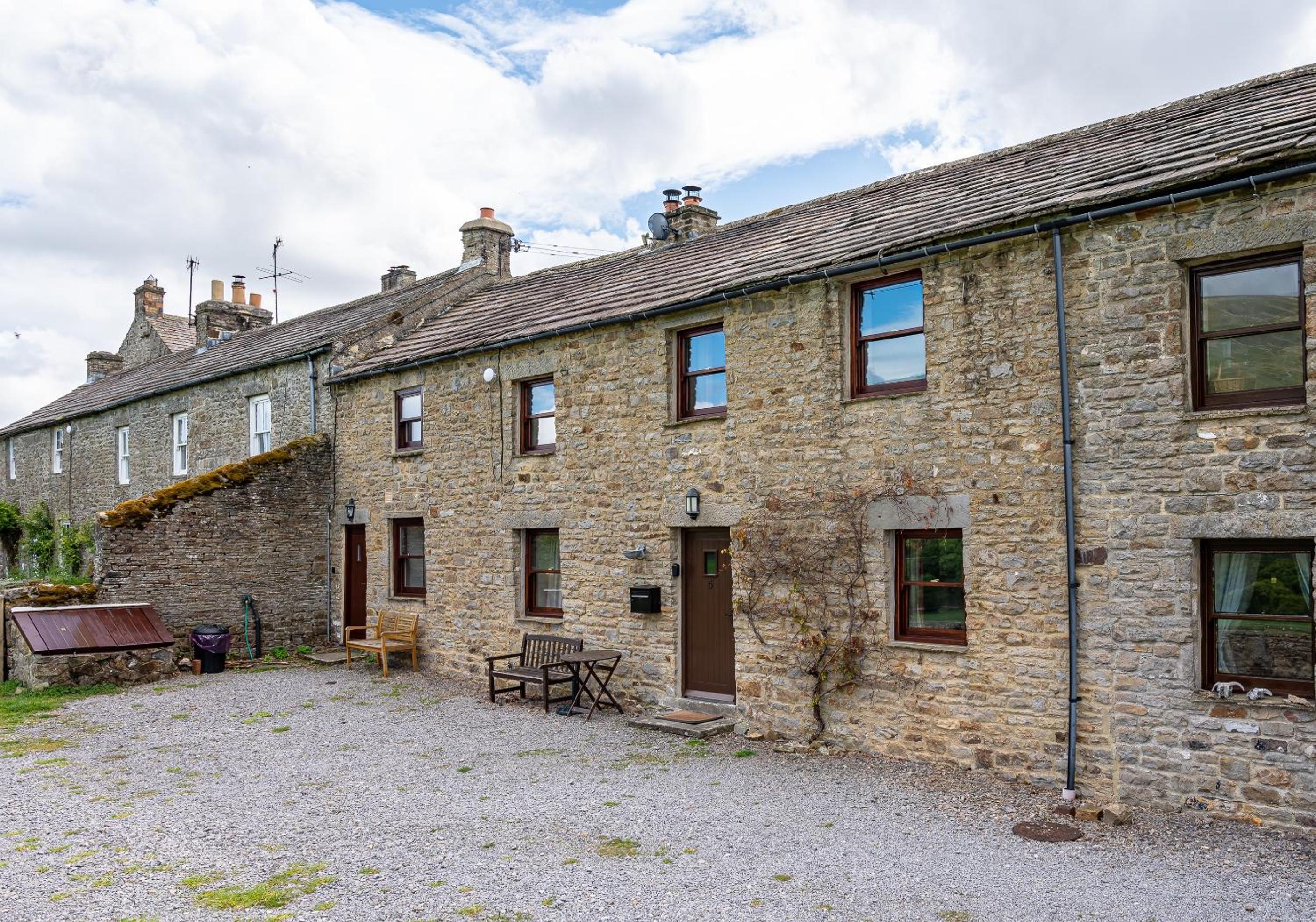 5 Swallowsholm Cottage view 2