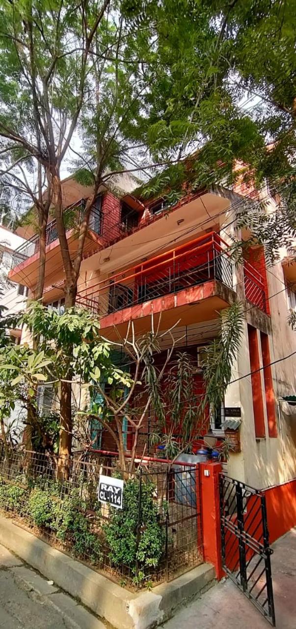 Priti's two apartments each 4 rooms ie 3 bedrooms plus living room plus kitchen in a modern independent villa with car parking, pet friendly In a green res view 2