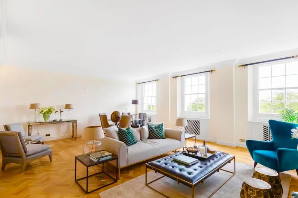 Quiet Luxury Escape for 6 in Covent Garden