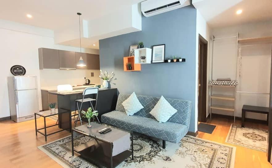 Regalia Luxury Suites KLCC - by Cozy Stay