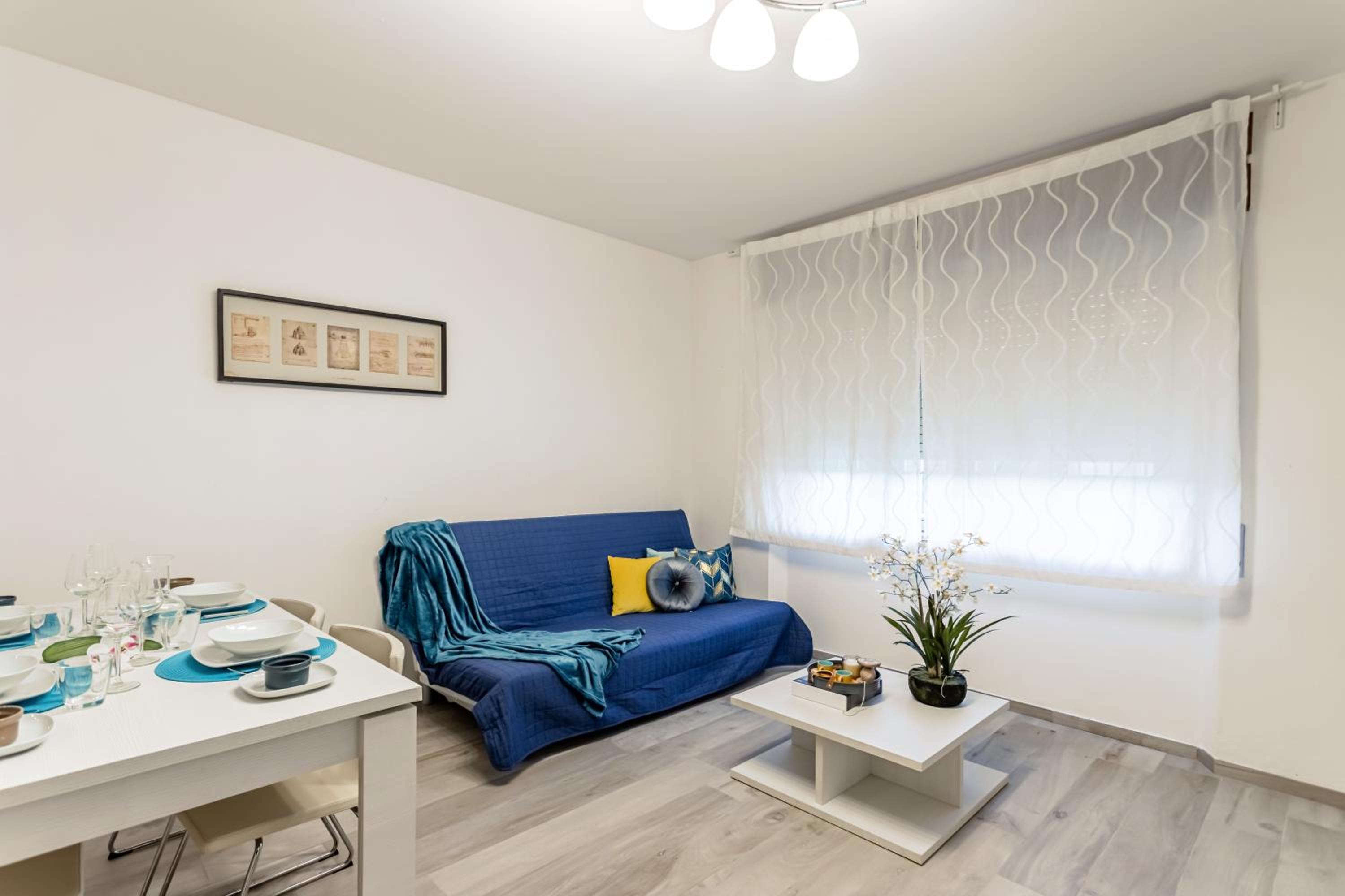 Tania Home - Pavia City - by Host4U
