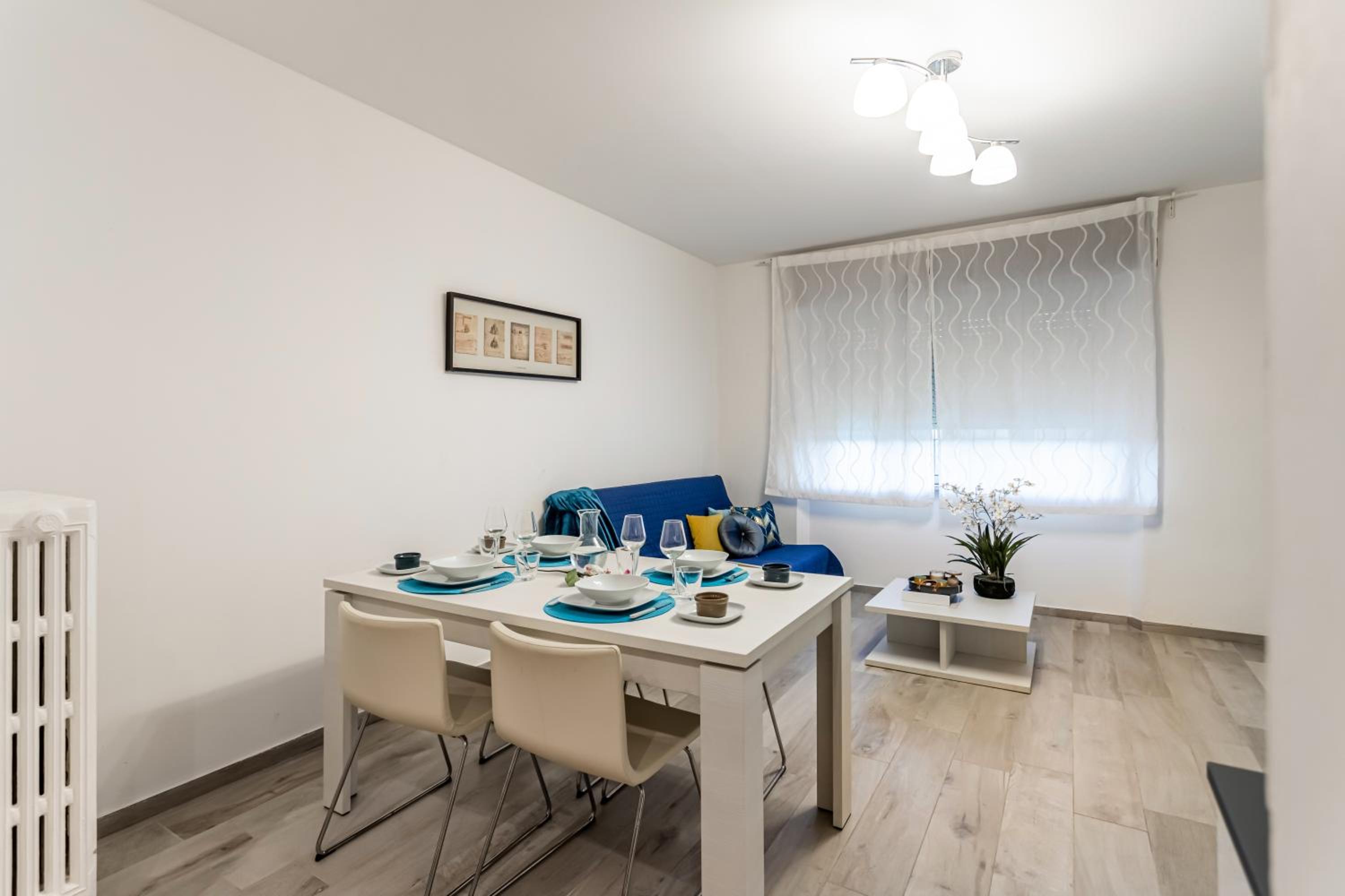 Tania Home - Pavia City - by Host4U