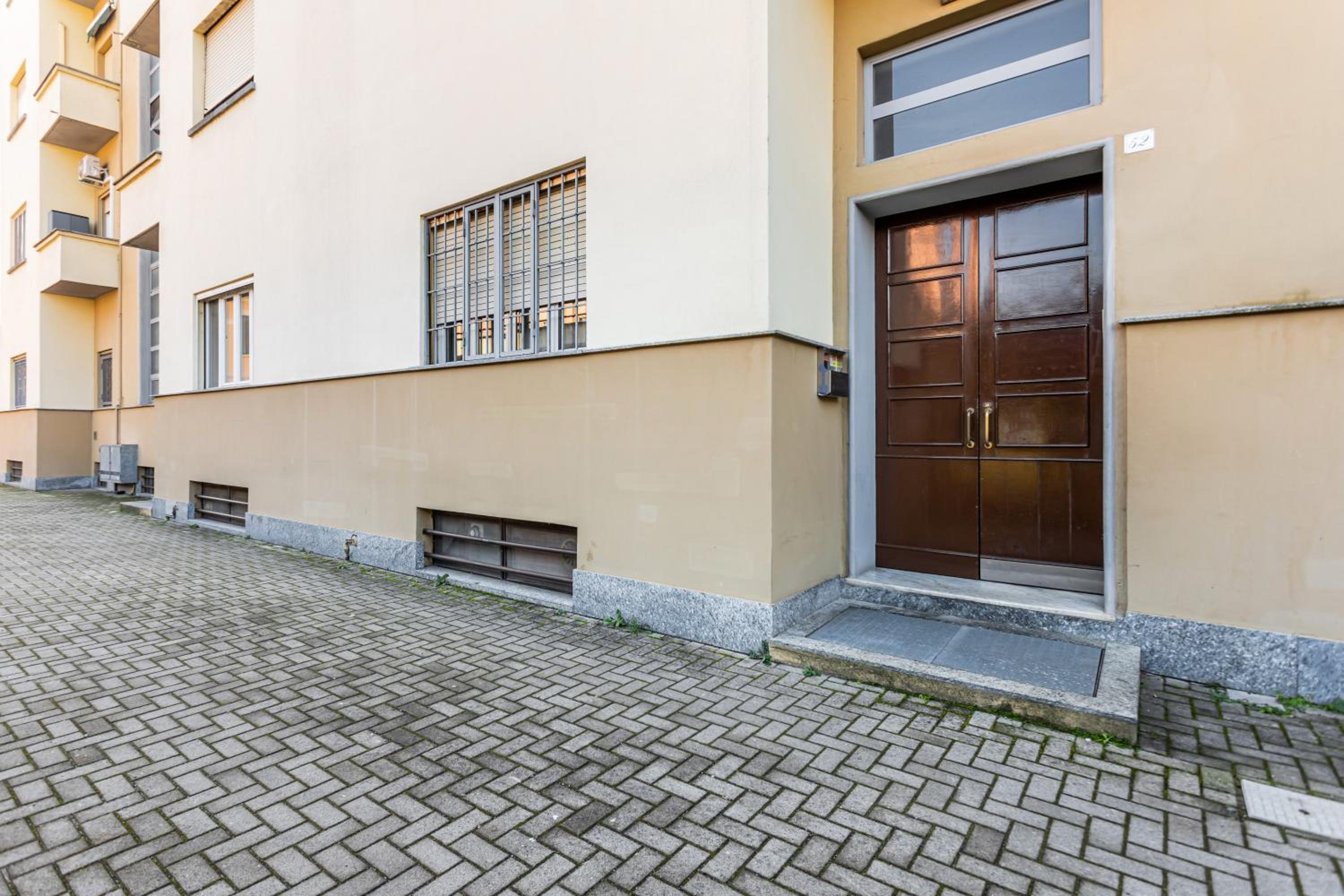 Tania Home - Pavia City - by Host4U