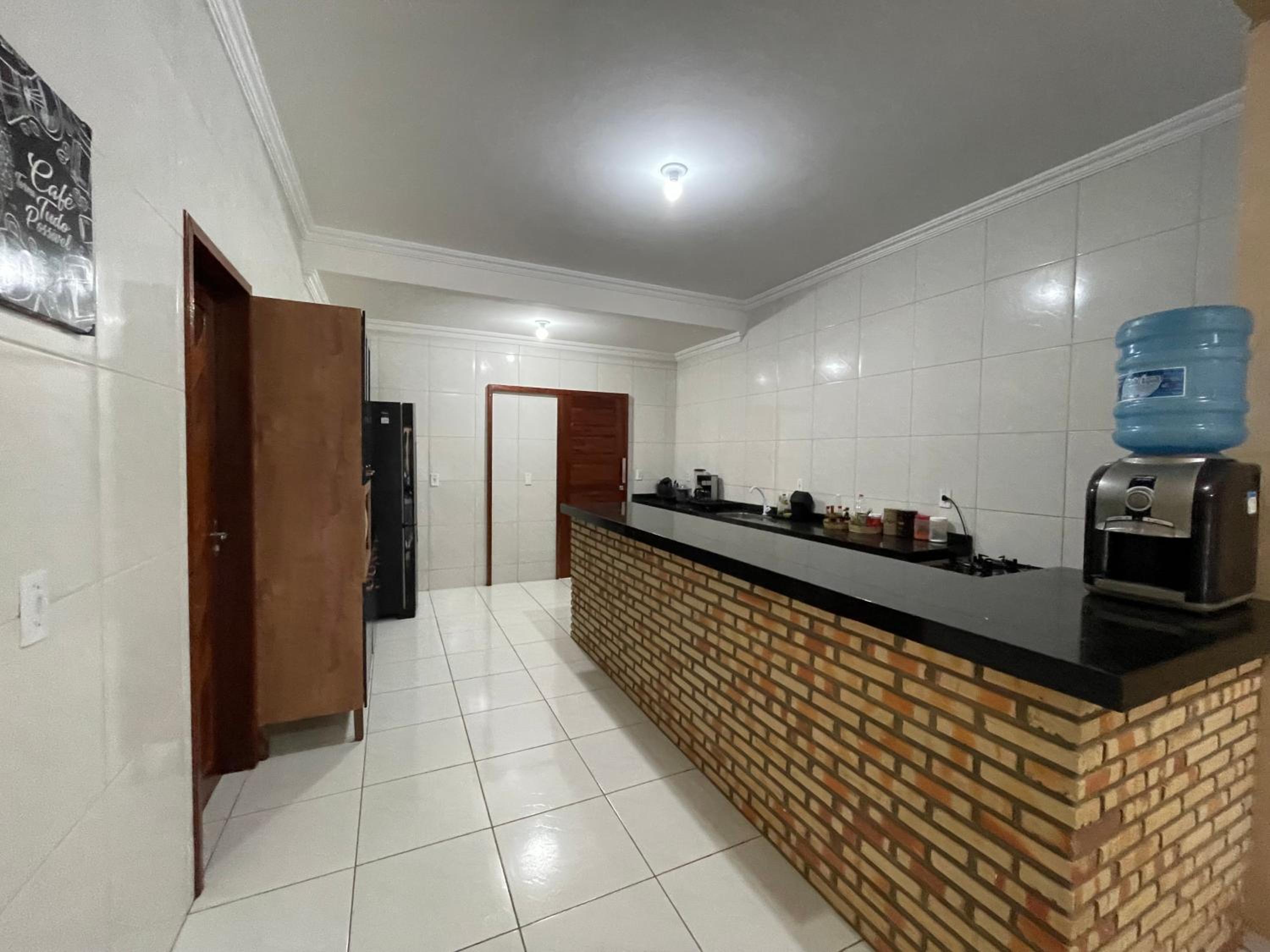 Casa em Águas Belas/ Caponga