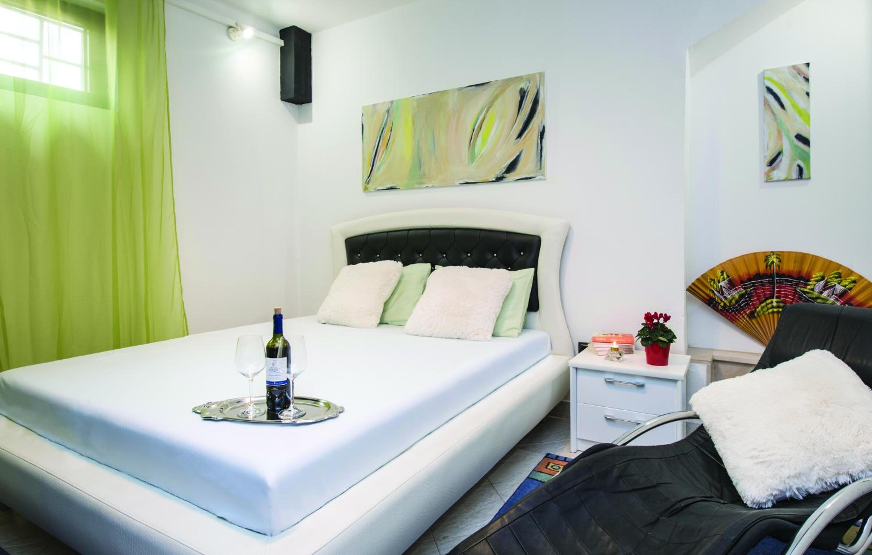 Camino Apartment