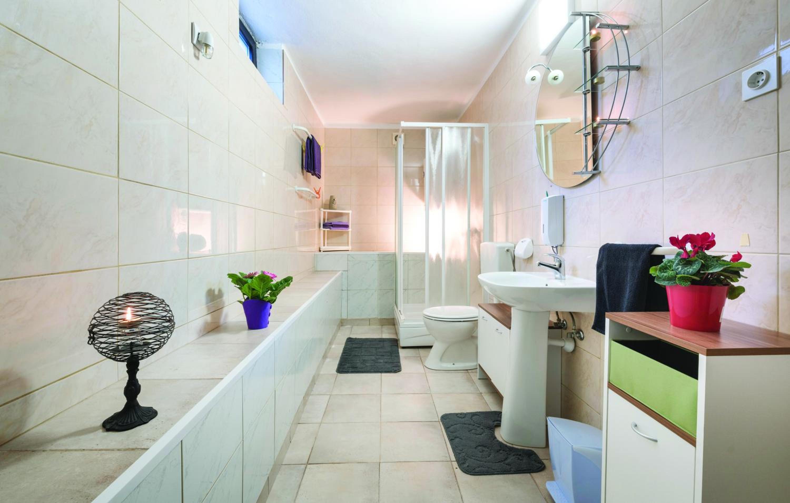 Camino Apartment