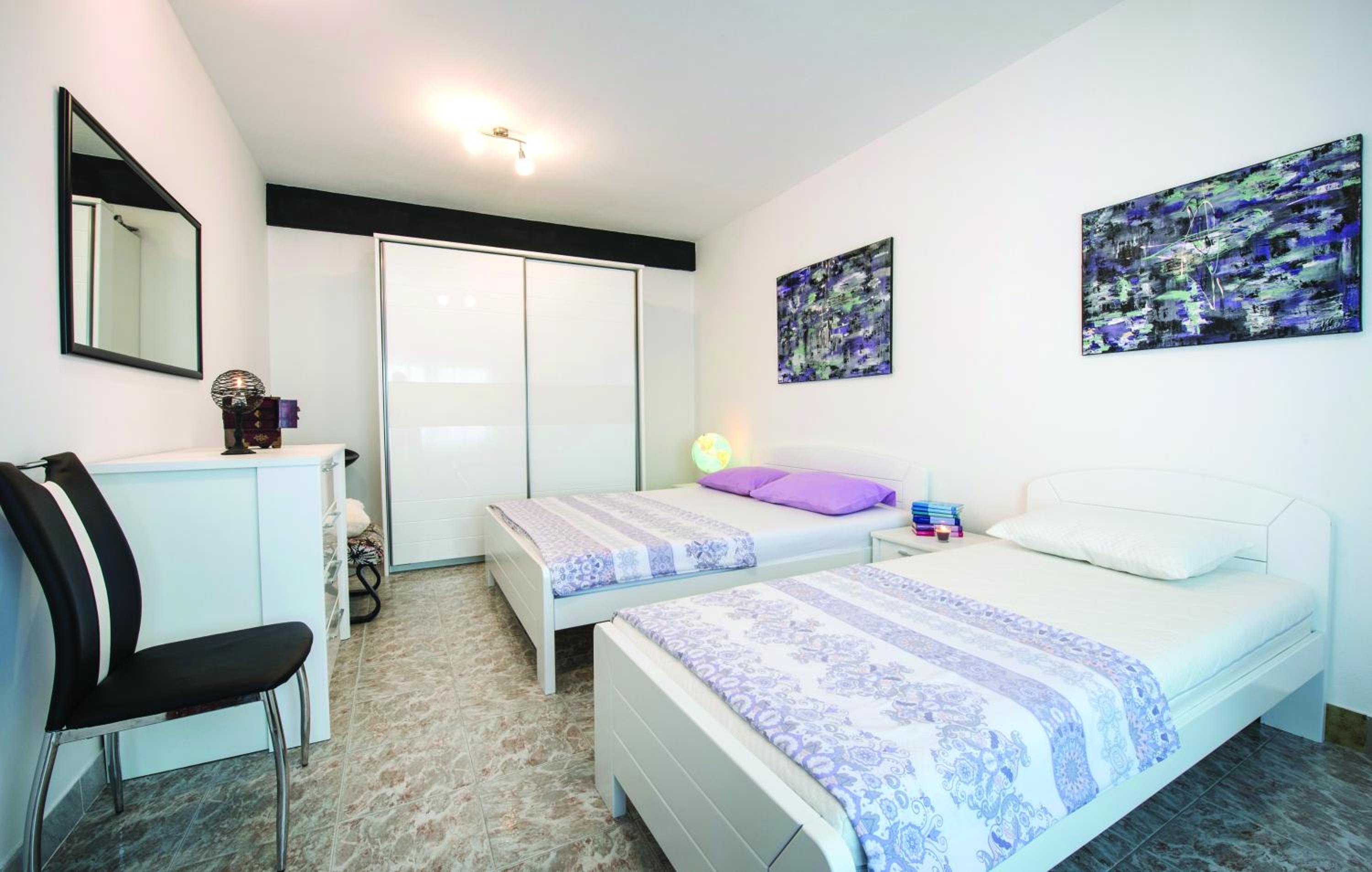 Camino Apartment