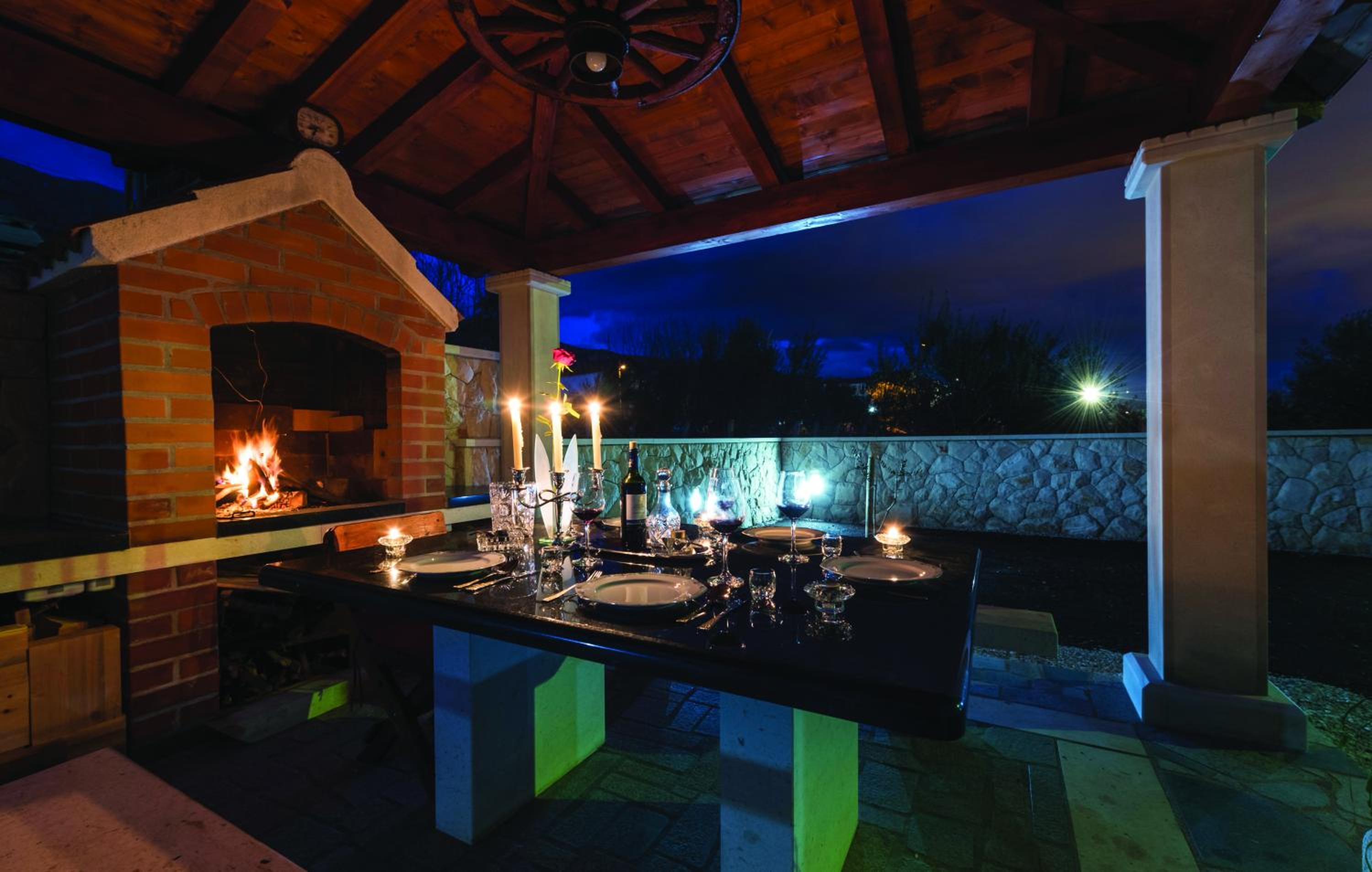 Camino Apartment