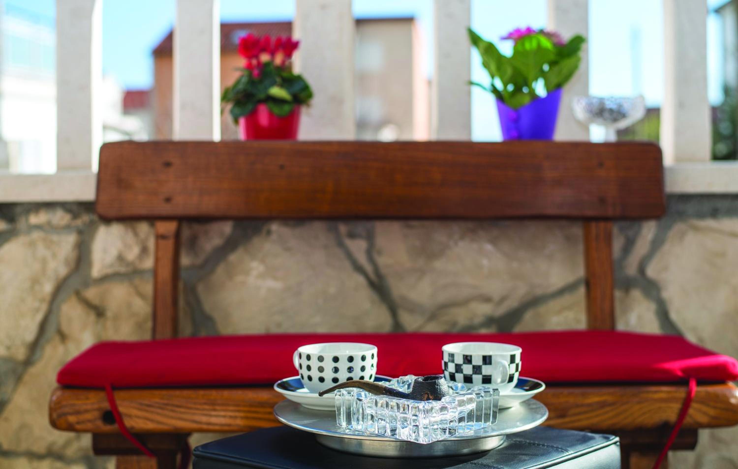 Camino Apartment