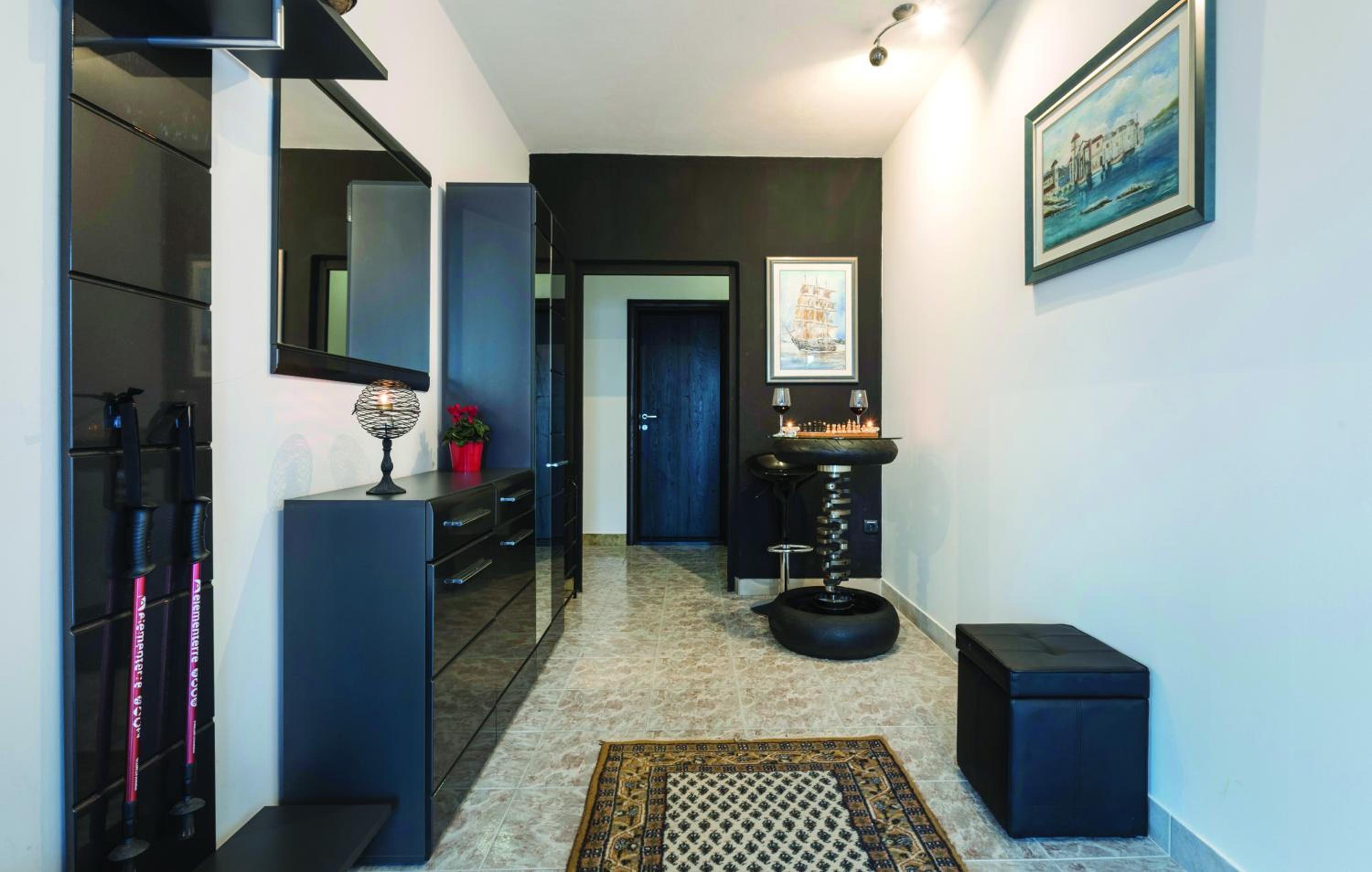 Camino Apartment