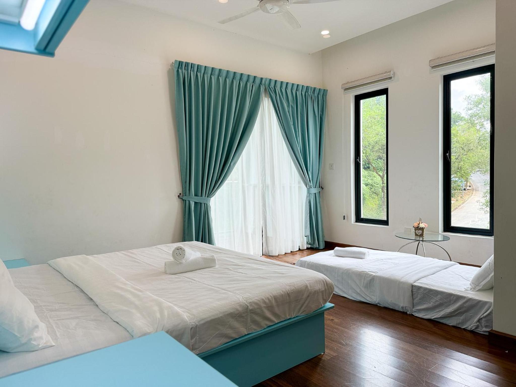 Seri Kembangan Equine Villa with Pool by Iconique photo 5