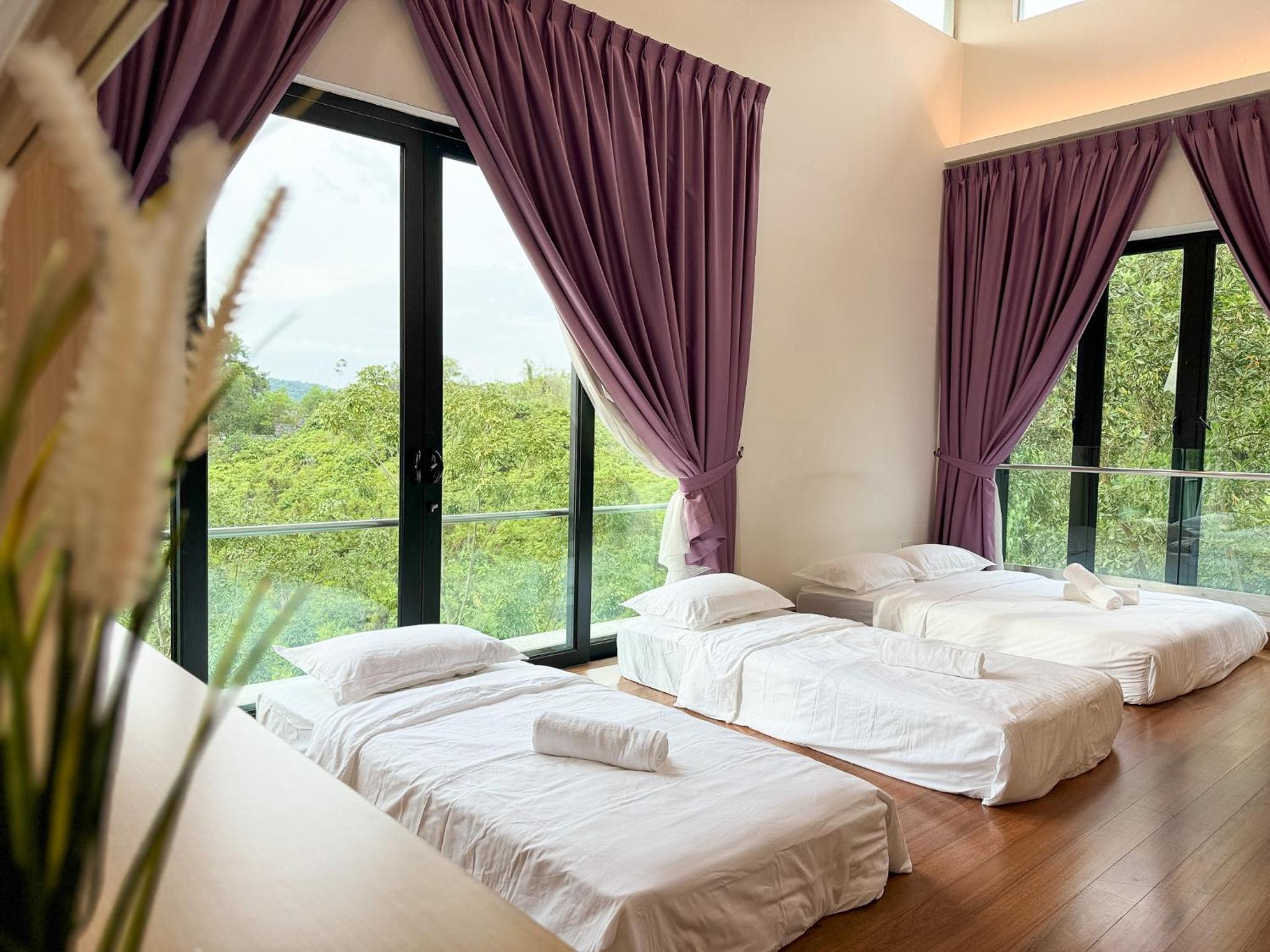 Seri Kembangan Equine Villa with Pool by Iconique photo 3