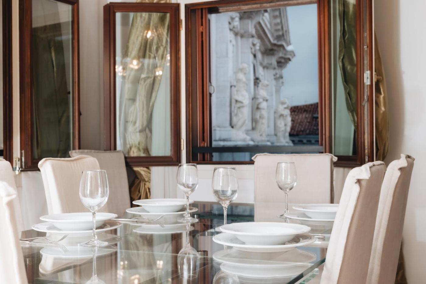 San Teodoro Palace - Luxury Apartments