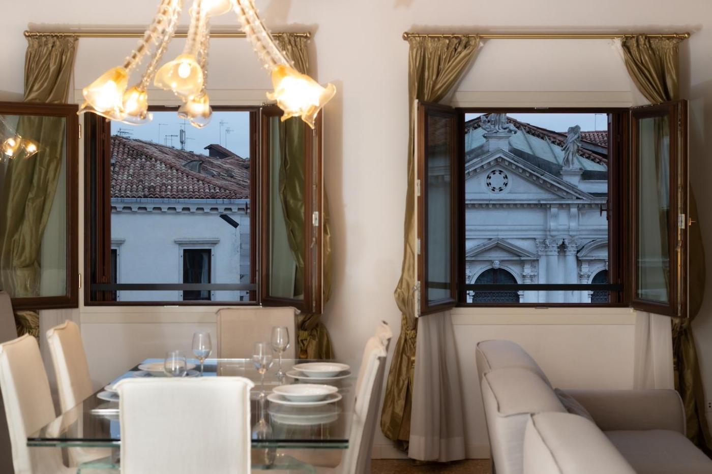 San Teodoro Palace - Luxury Apartments