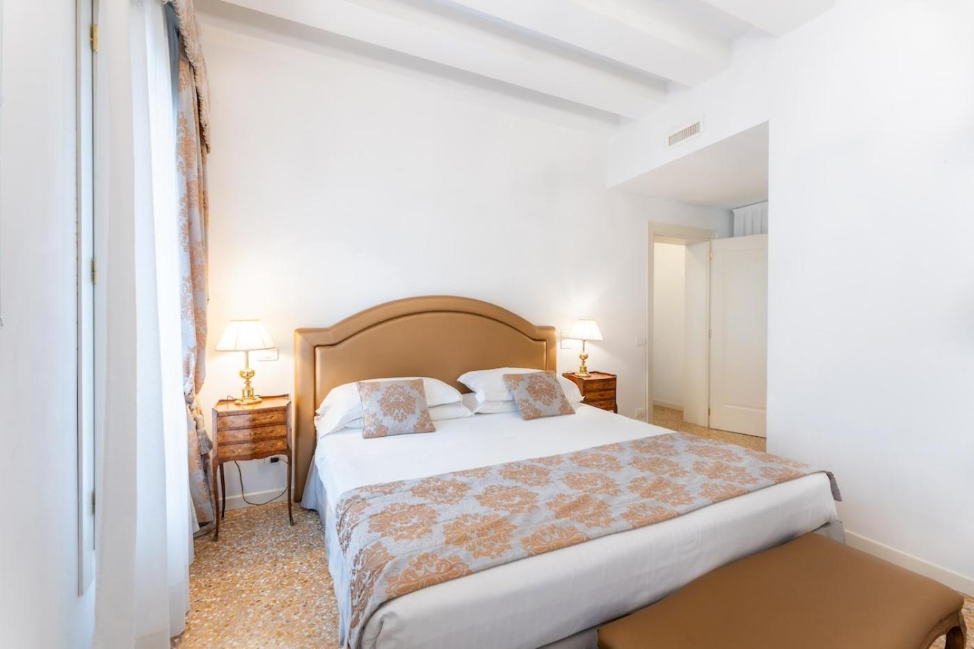 San Teodoro Palace - Luxury Apartments