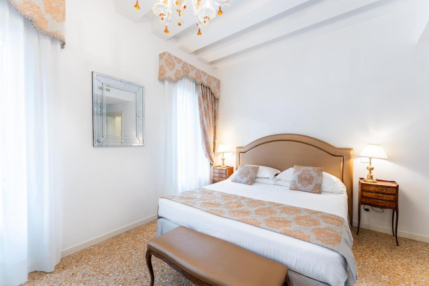 San Teodoro Palace - Luxury Apartments