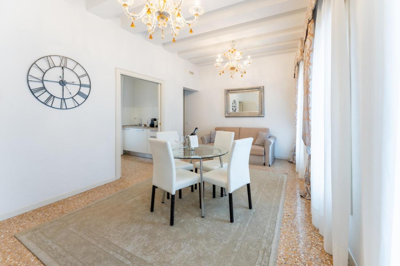 San Teodoro Palace - Luxury Apartments