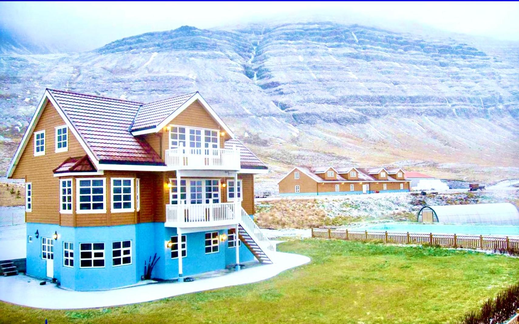 The Guesthouse at Dynjandi Falls view 4