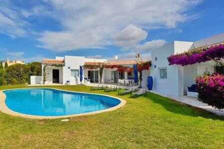 Luxuosa Villa Miramar Carvoeiro