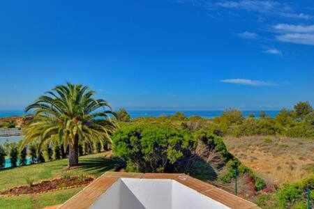 Luxuosa Villa Miramar Carvoeiro
