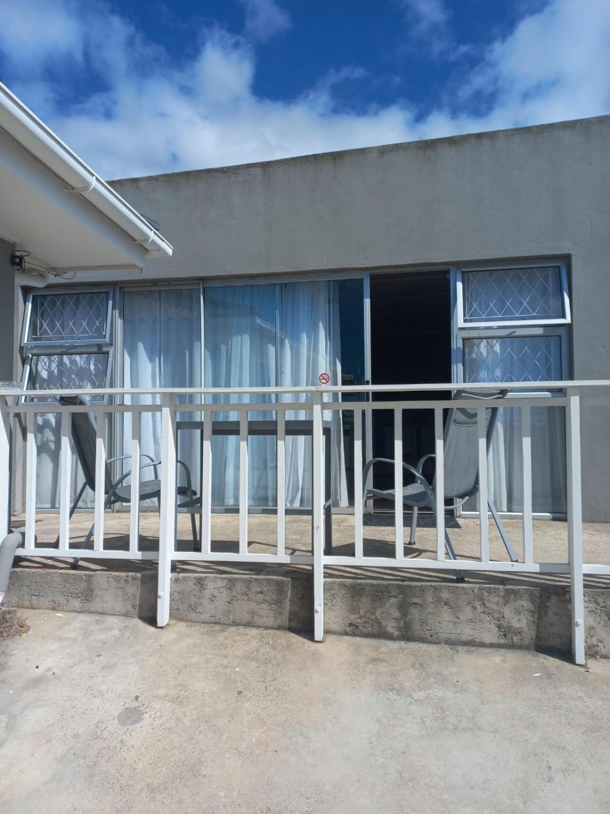 7 Diaz Street Da Nova Mosselbay Selfcatering view 4