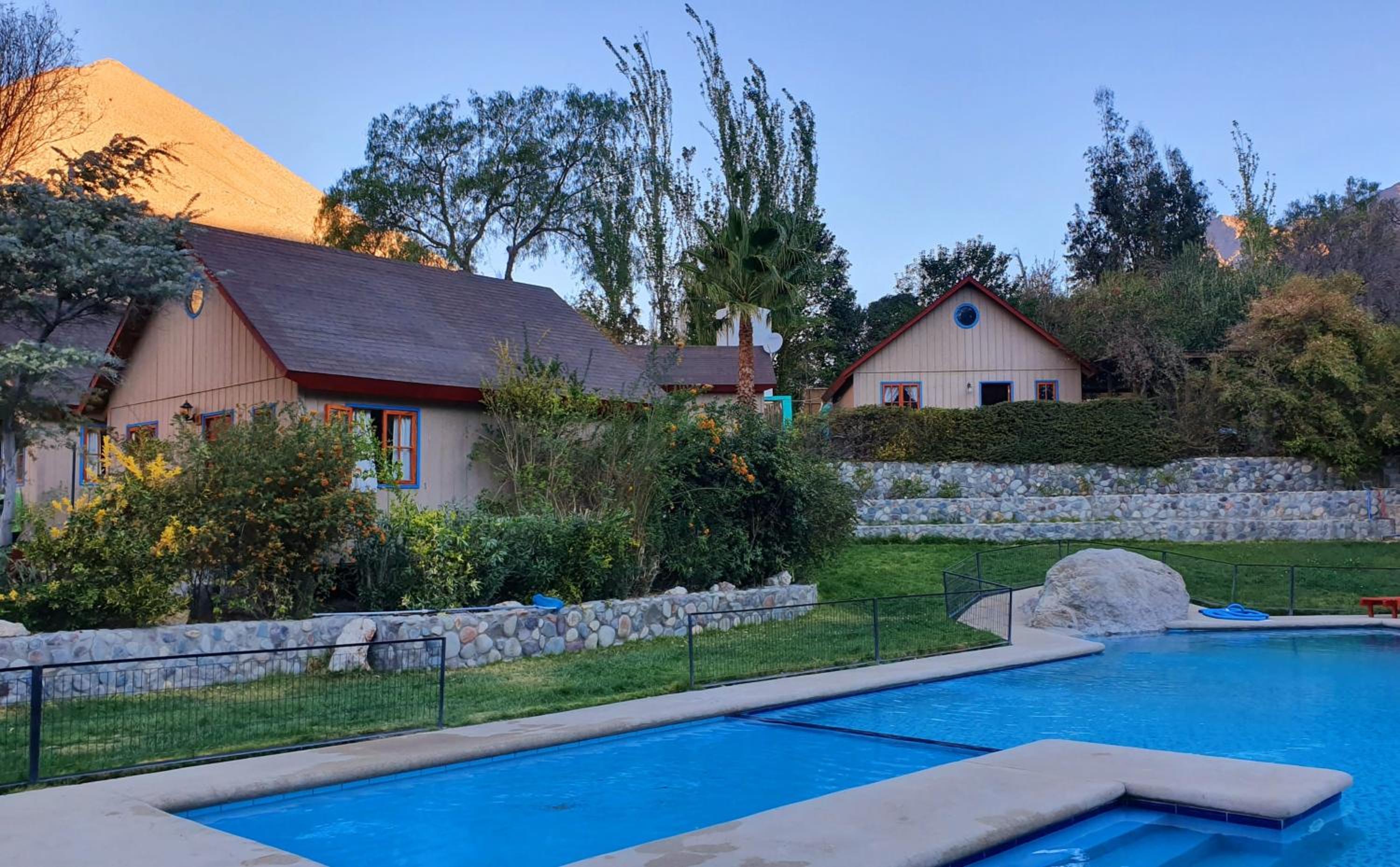 Cabañas Las Gredas SPA Pisco Elqui