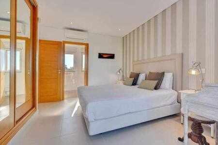 Almancil Vacations - Villa Magnolia The Crest 3 quartos piscina tenis - Property Image 2