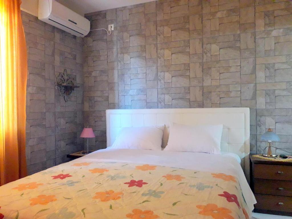 IOLI Apartment