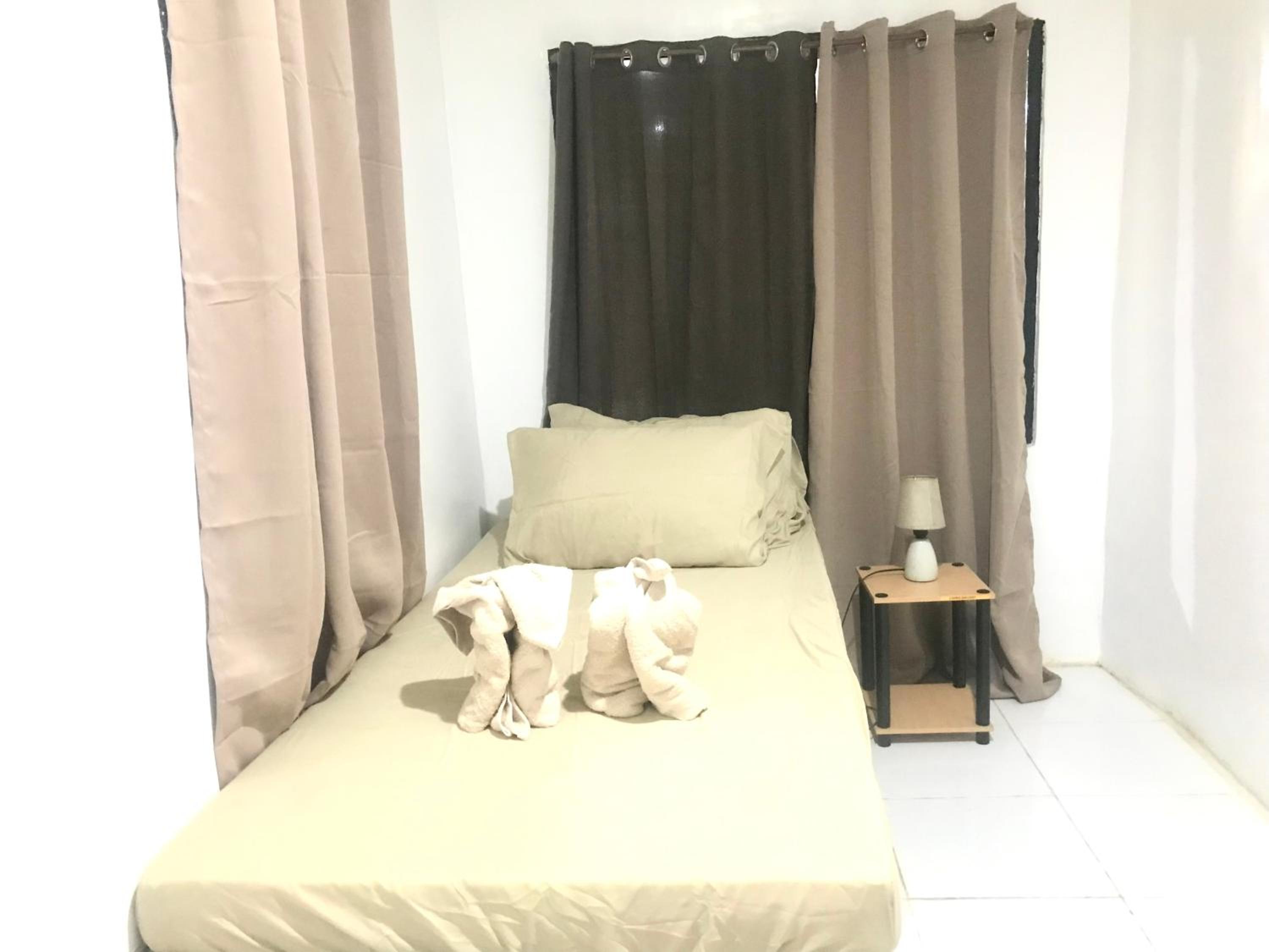 Central Hub Homestay