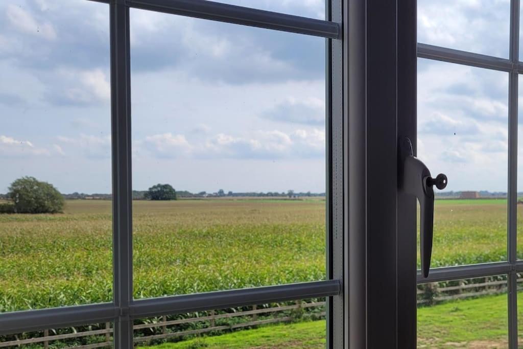Mylo’s Cottage - Langrick, Lincolnshire view 3