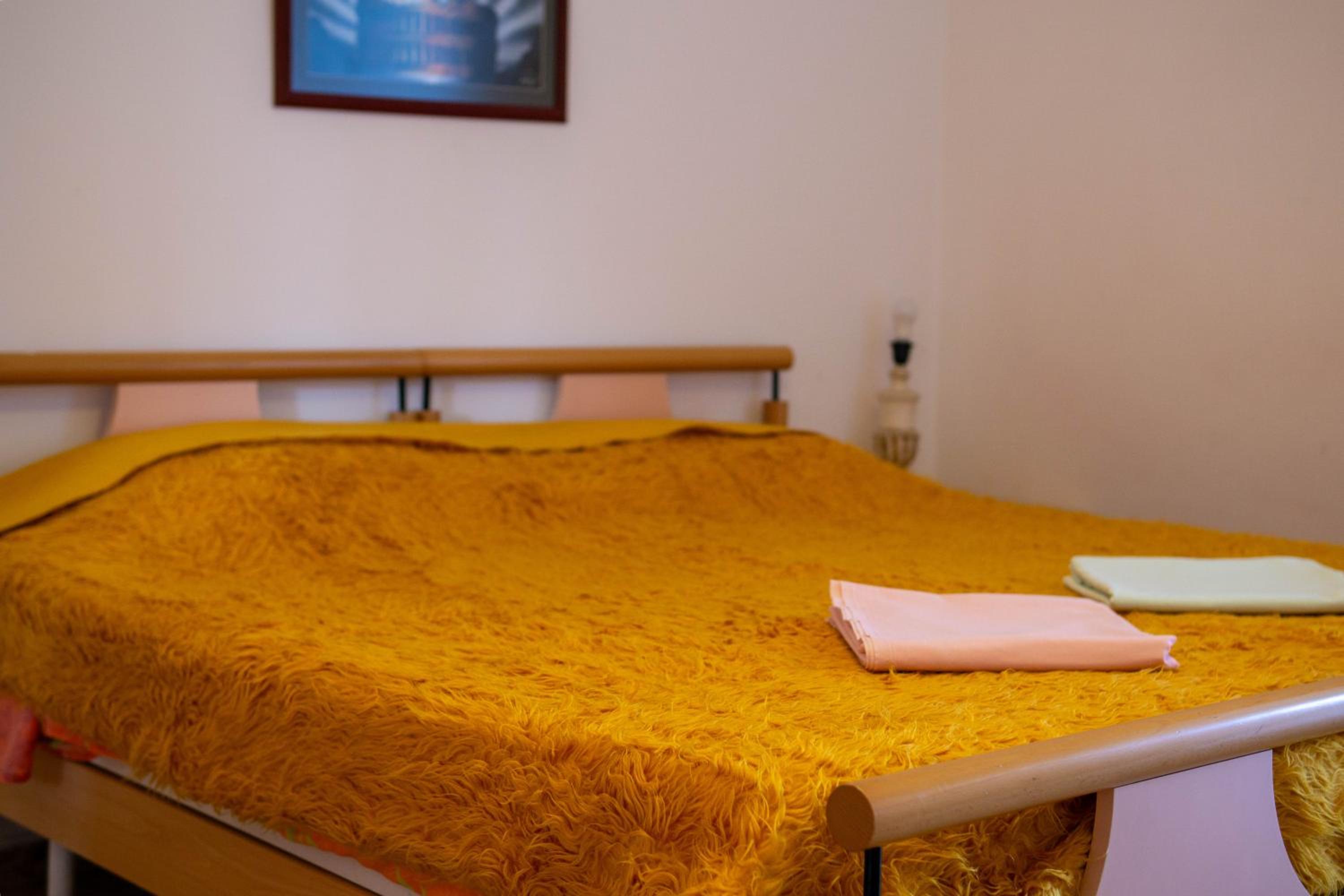 BLLOK Bright Private Bedrooms With Private Bathroom on Shared Apartment