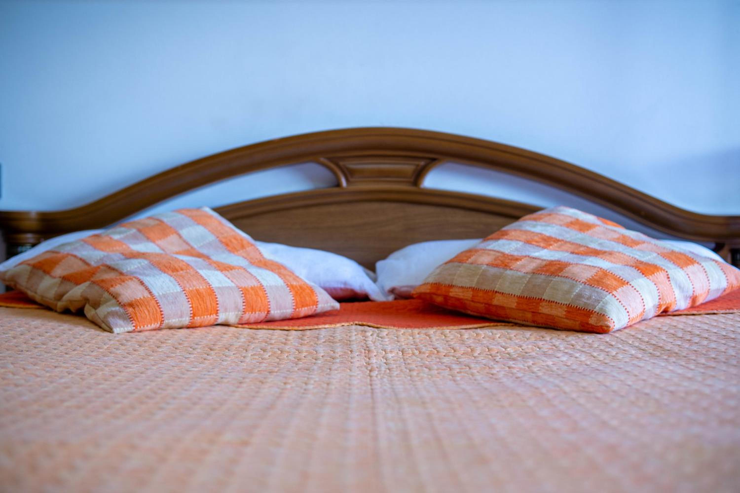 BLLOK Bright Private Bedrooms With Private Bathroom on Shared Apartment