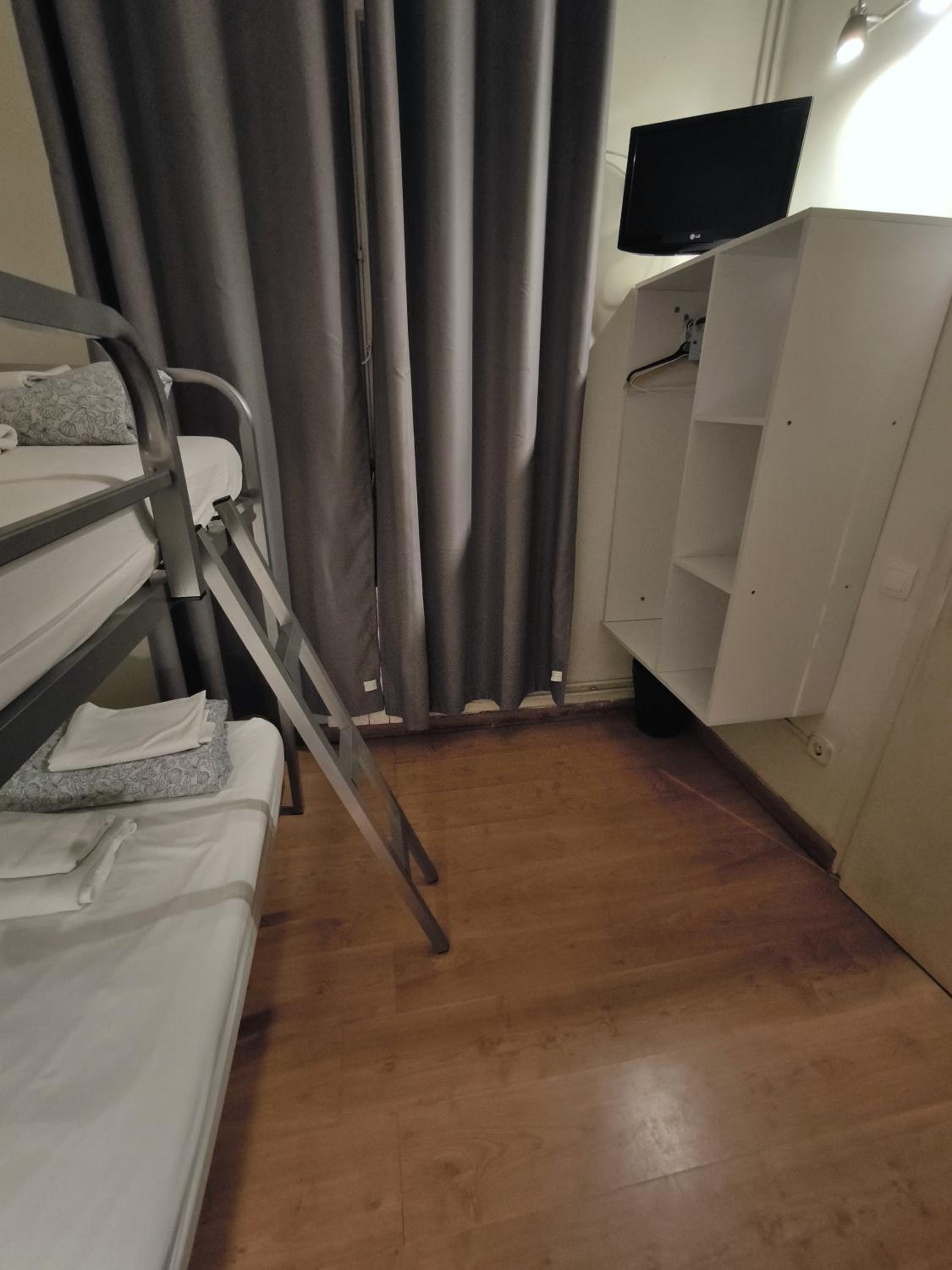 Wow Hostel Barcelona