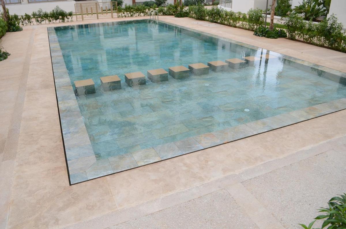 New Luxury apartment 5 min Casablanca Mohammed V Airport view 4