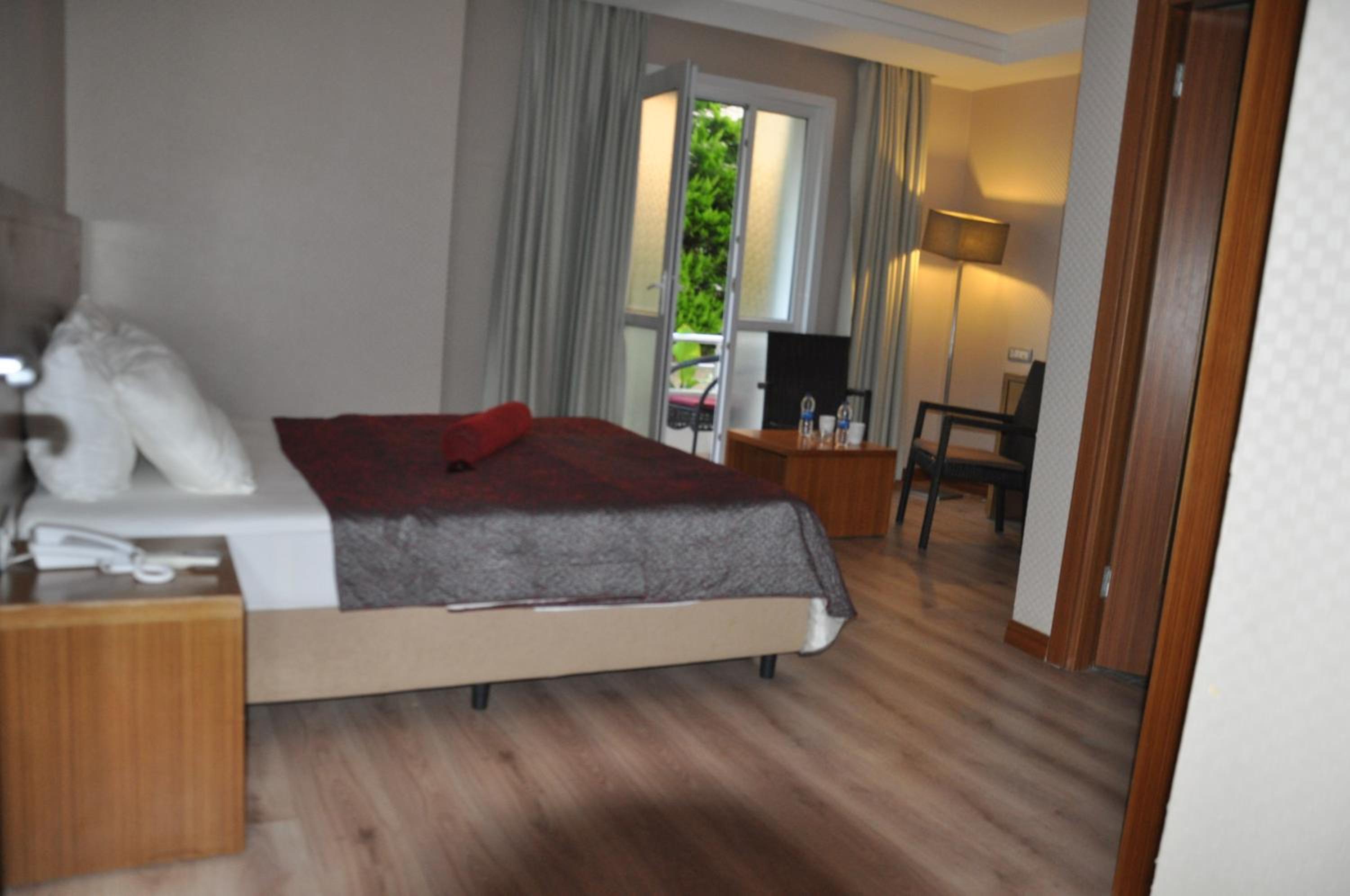 Island Otel - Image 60